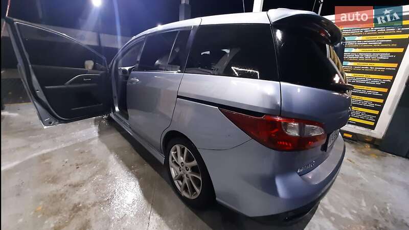 Минивэн Mazda 5 2011 в Киеве