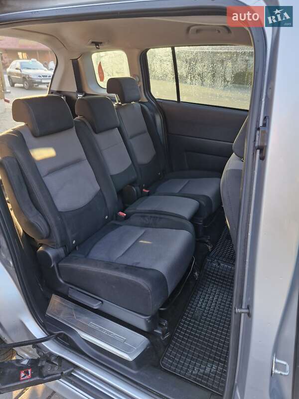 Минивэн Mazda 5 2006 в Ходорове