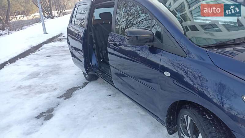 Минивэн Mazda 5 2008 в Новояворовске