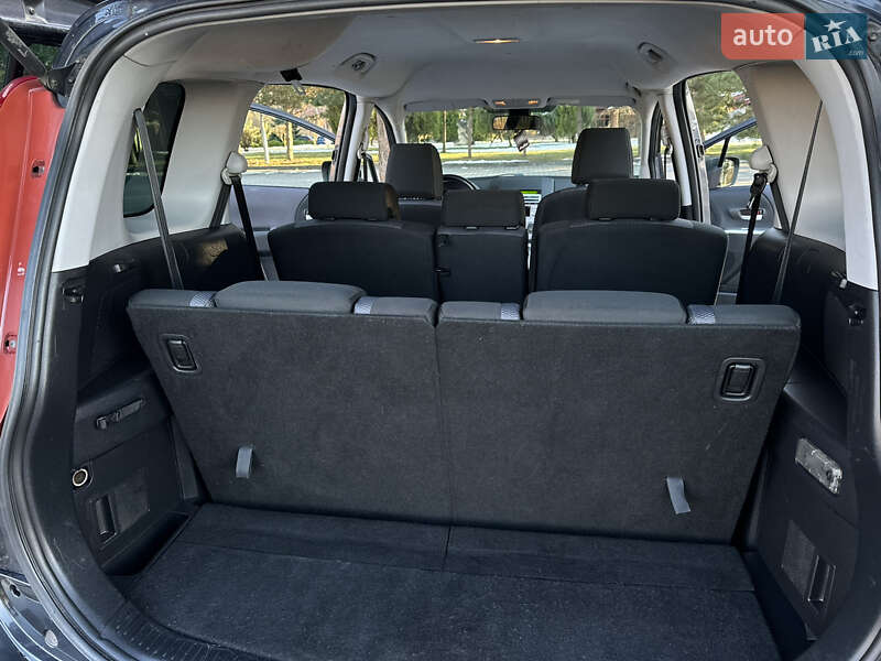 Минивэн Mazda 5 2007 в Дрогобыче