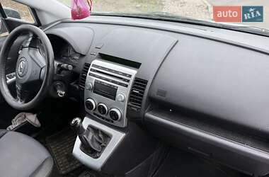 Минивэн Mazda 5 2006 в 