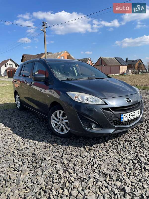 Минивэн Mazda 5 2011 в Вараше