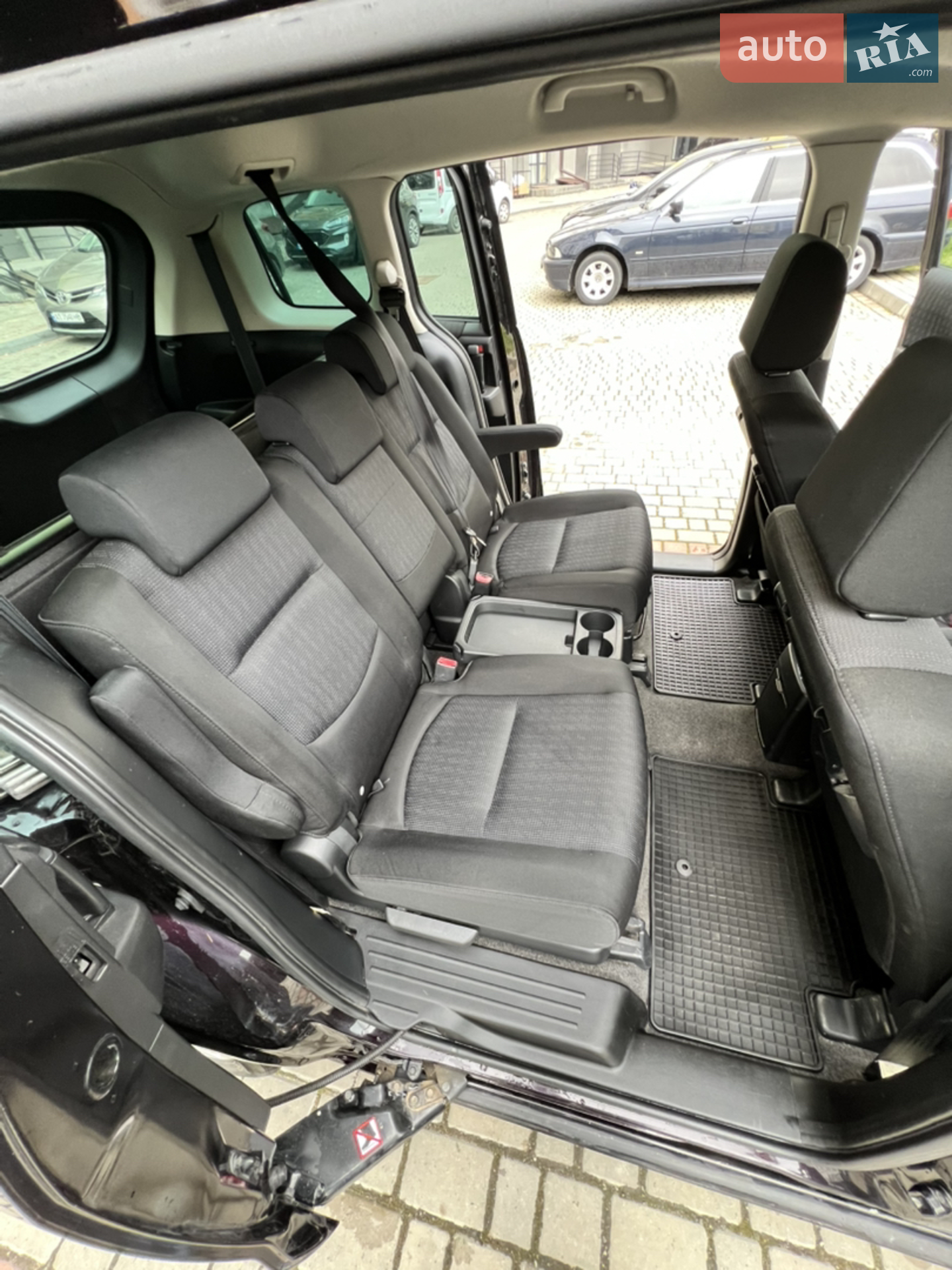 2010 Mazda 5 - мініатюра 18