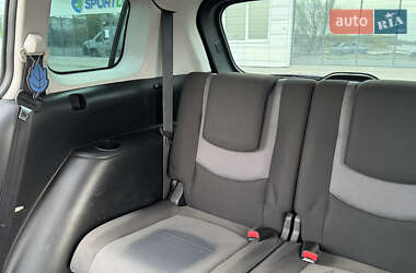 Минивэн Mazda 5 2006 в 