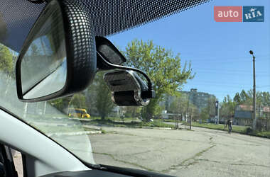 Минивэн Mazda 5 2006 в 