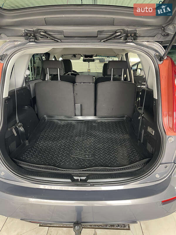 Минивэн Mazda 5 2007 в Снятине