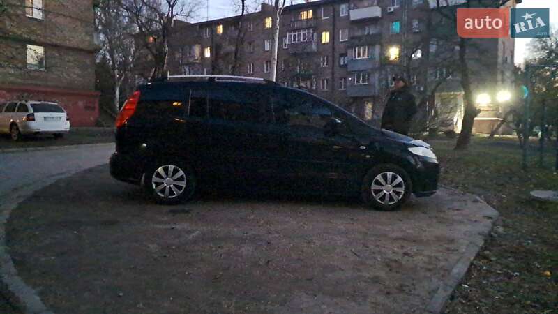 Минивэн Mazda 5 2006 в Запорожье