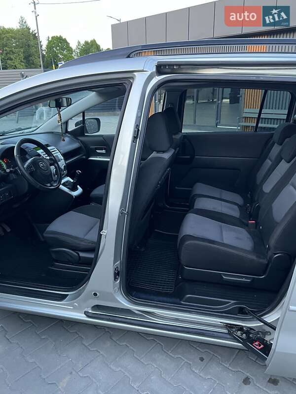 Минивэн Mazda 5 2006 в Луцке