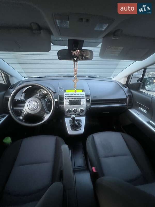 Минивэн Mazda 5 2006 в Луцке
