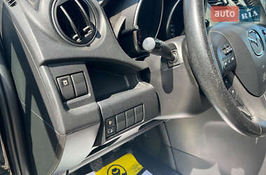 Минивэн Mazda 5 2013 в 