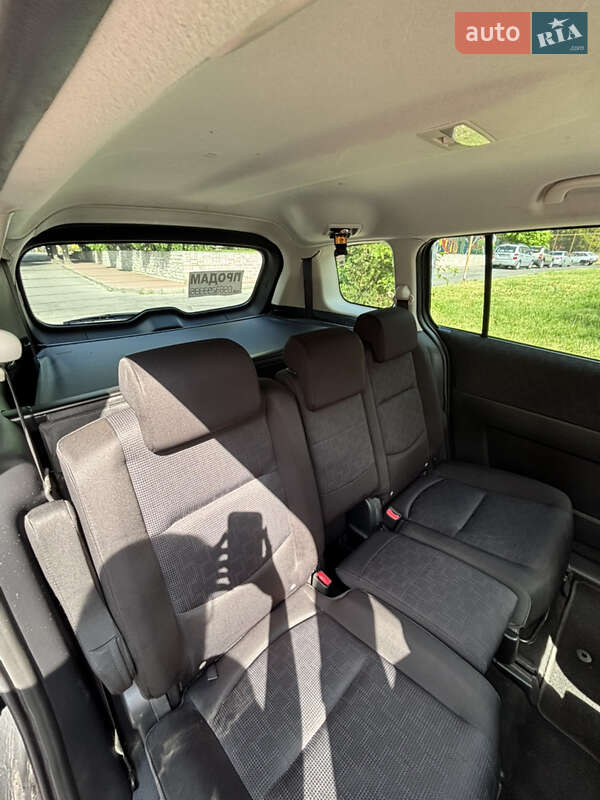 Минивэн Mazda 5 2008 в Могилев-Подольске