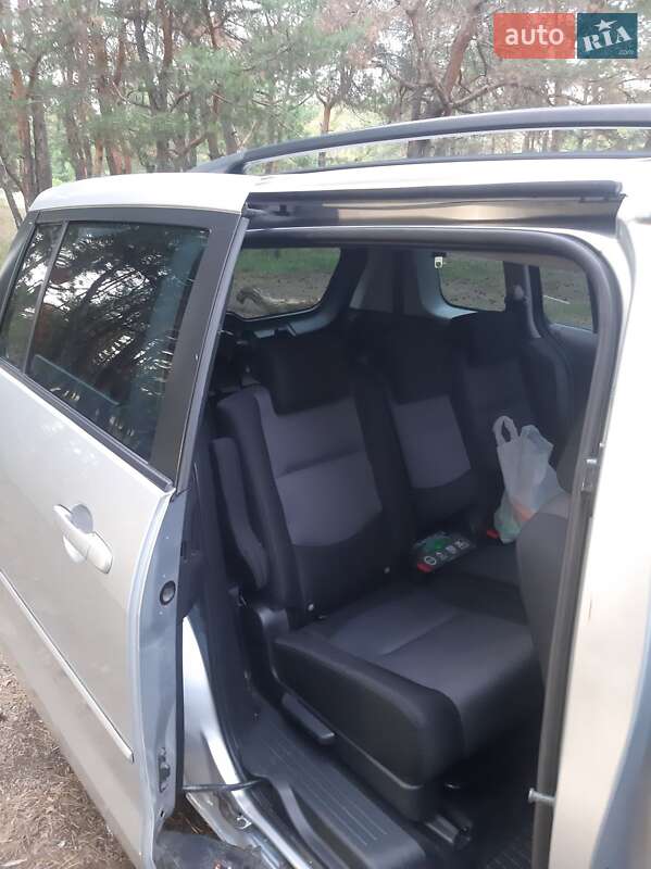 Мінівен Mazda 5 2006 в Павлограді