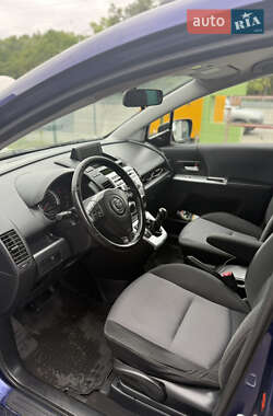 Минивэн Mazda 5 2005 в 