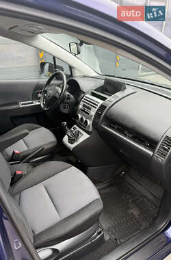 Минивэн Mazda 5 2005 в 
