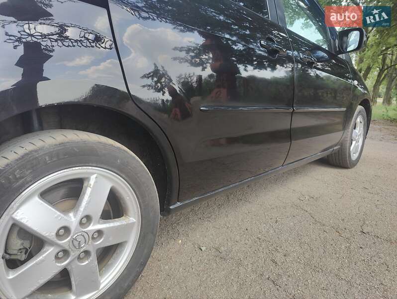 Мінівен Mazda 5 2007 в Дніпрі