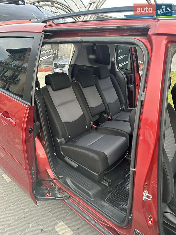 Мінівен Mazda 5 2005 в Ужгороді