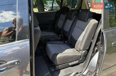 Минивэн Mazda 5 2006 в 