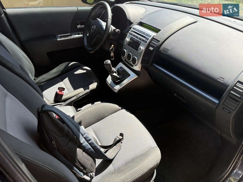 Минивэн Mazda 5 2006 в Днепре