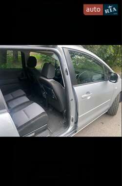 Минивэн Mazda 5 2005 в 