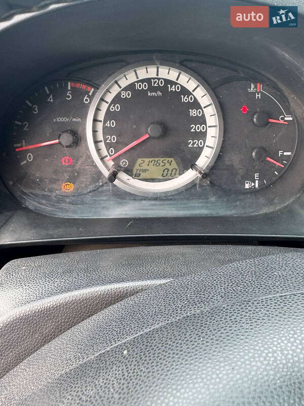 Минивэн Mazda 5 2006 в Славянске
