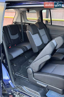 Минивэн Mazda 5 2006 в Ровно