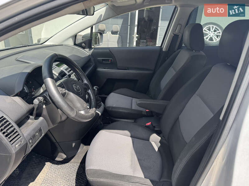 Минивэн Mazda 5 2005 в Староконстантинове