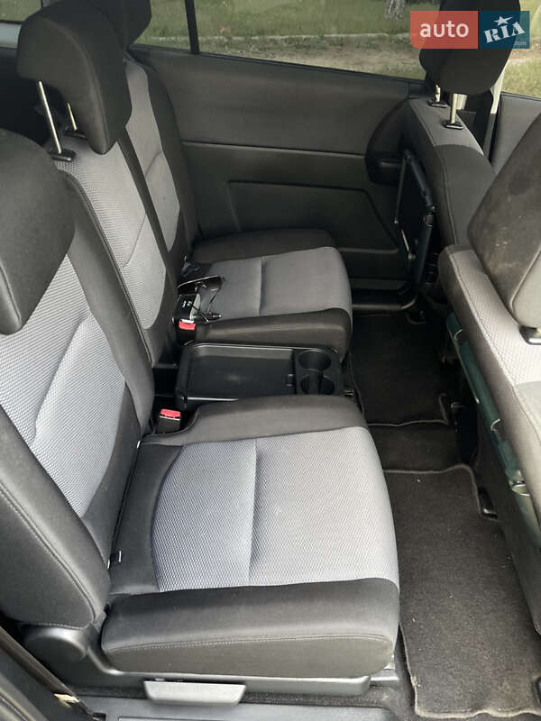 Минивэн Mazda 5 2006 в Днепре
