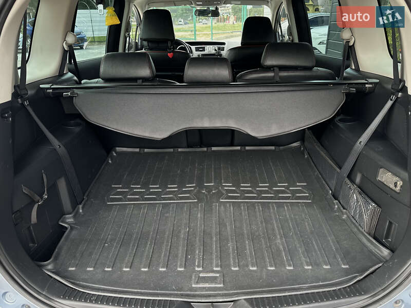 Минивэн Mazda 5 2010 в Шептицькому