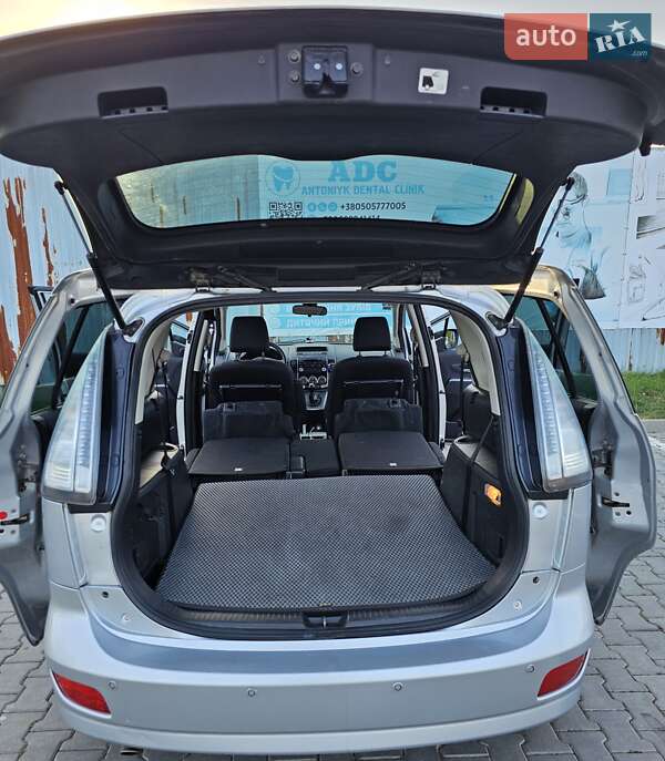 Минивэн Mazda 5 2009 в Черновцах