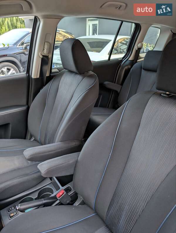 Мінівен Mazda 5 2012 в Чернігові