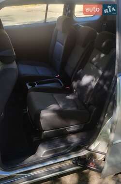 Минивэн Mazda 5 2006 в 