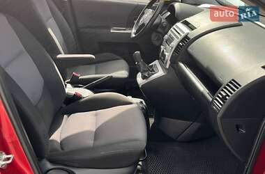 Минивэн Mazda 5 2006 в 