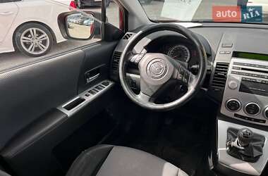 Минивэн Mazda 5 2006 в 