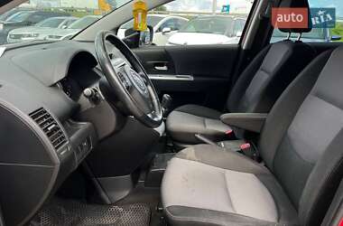 Минивэн Mazda 5 2006 в 
