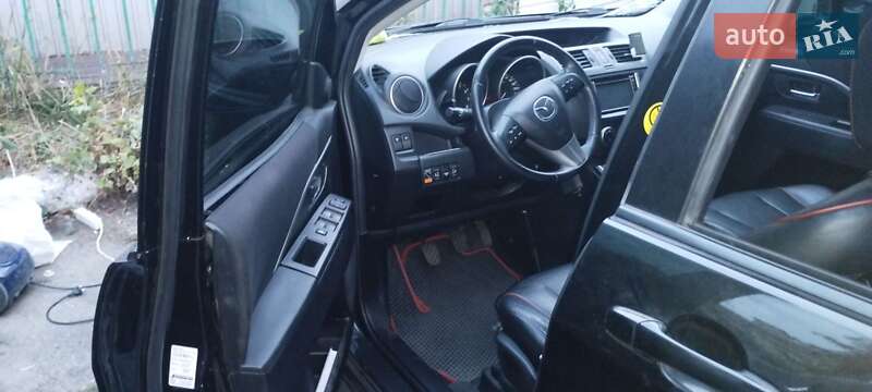 Мінівен Mazda 5 2011 в Києві