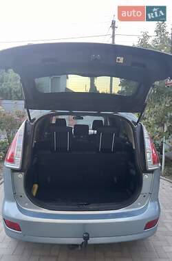 Минивэн Mazda 5 2008 в Обухове