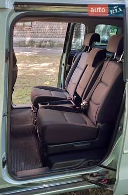 Минивэн Mazda 5 2006 в 