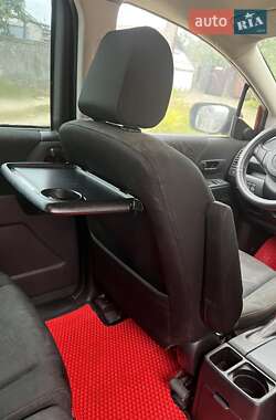 Минивэн Mazda 5 2008 в 