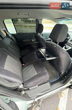 Минивэн Mazda 5 2007 в 