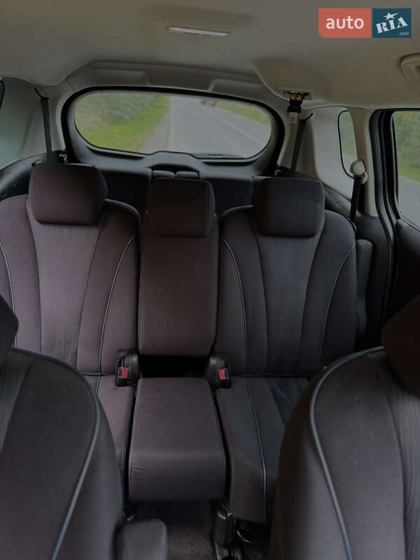 Мінівен Mazda 5 2012 в Самборі