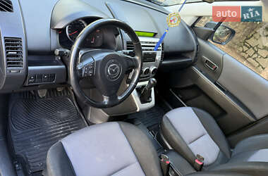 Минивэн Mazda 5 2005 в  фото 24 Минивэн Mazda 5 2005 в