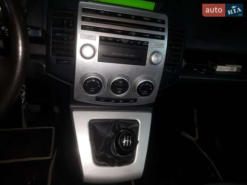 Минивэн Mazda 5 2006 в Киеве