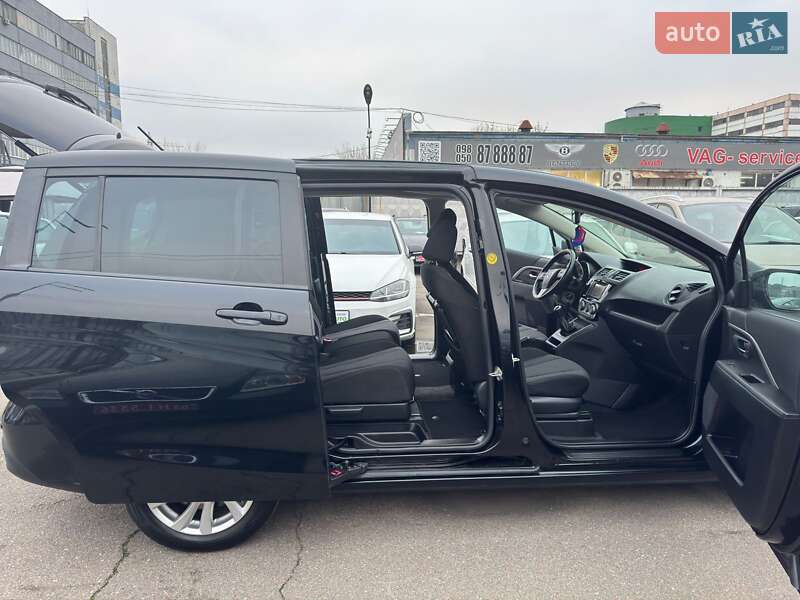 Минивэн Mazda 5 2013 в Киеве