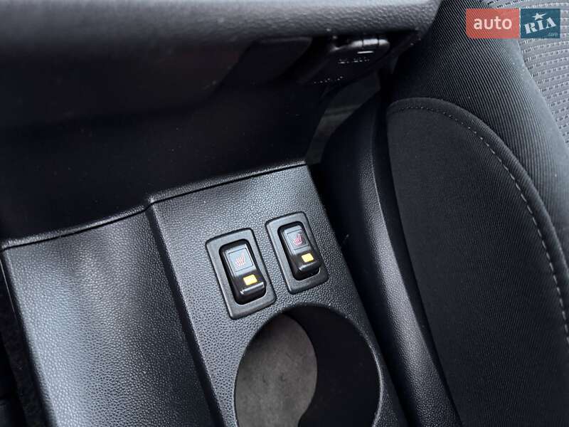 Минивэн Mazda 5 2013 в Киеве