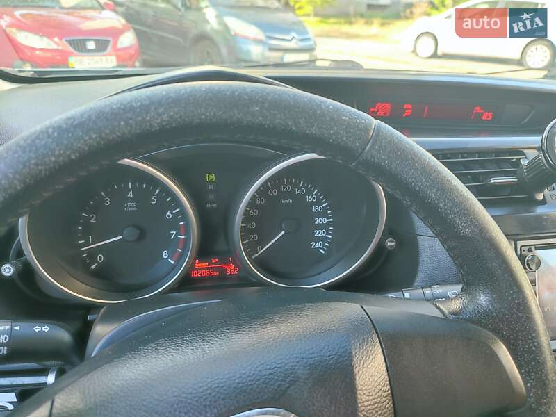 Минивэн Mazda 5 2012 в Киеве фото 4 Минивэн Mazda 5 2012 в Киеве