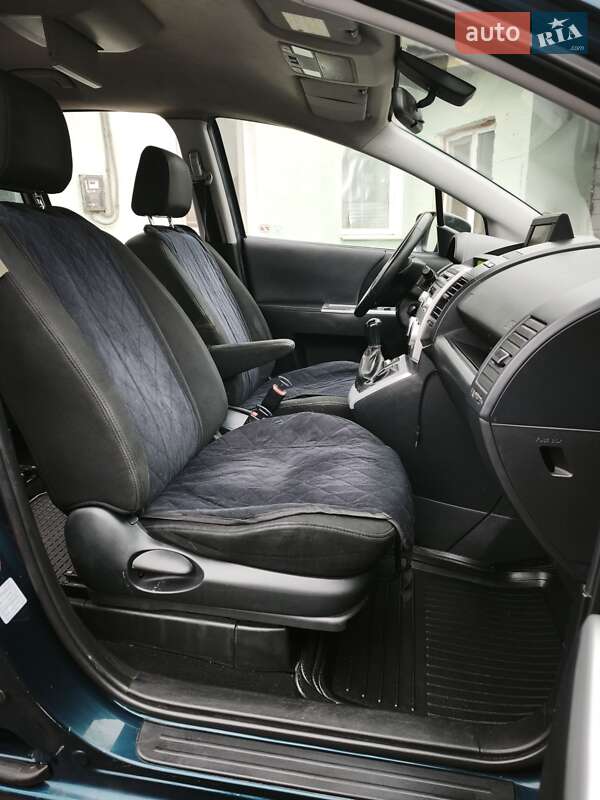 Минивэн Mazda 5 2005 в Кривом Роге