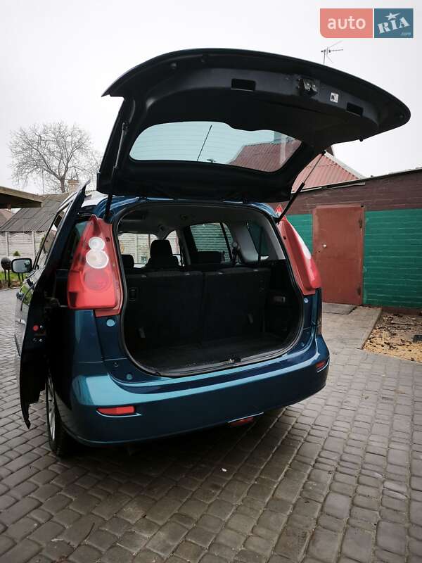 Минивэн Mazda 5 2005 в Кривом Роге