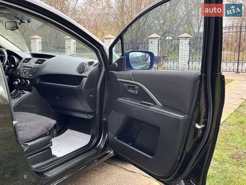 Мінівен Mazda 5 2010 в Києві