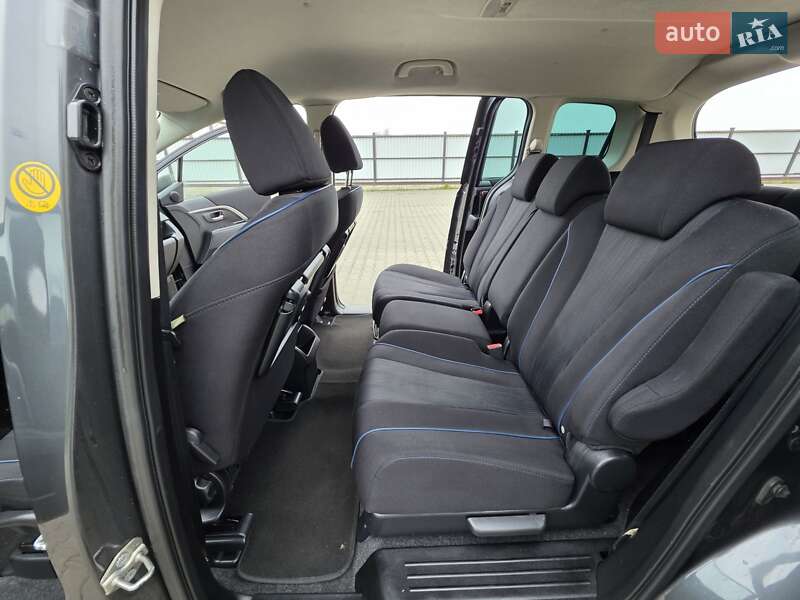 Минивэн Mazda 5 2011 в Луцке