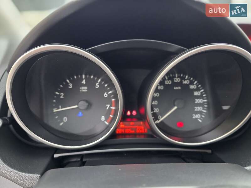 Минивэн Mazda 5 2011 в Луцке